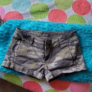 Express camouflage shorts